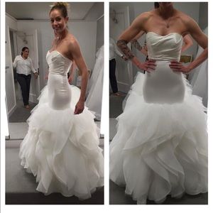 Hayley Paige Leighton mermaid Wedding Dress